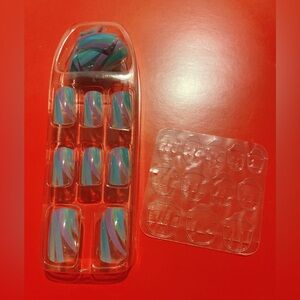 NWOT Women Press on nails